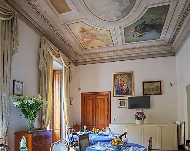 Oda ve Kahvaltı Affreschi Su Luxury Roma