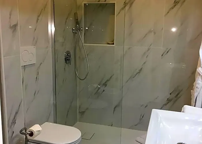 Oda ve Kahvaltı Affreschi Su Luxury Roma