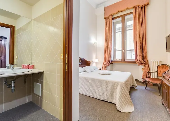 Oda ve Kahvaltı Affreschi Su Luxury Roma
