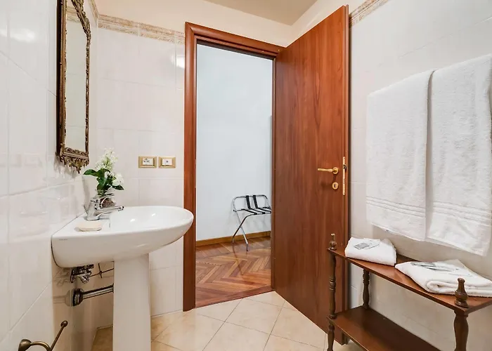Affreschi Su Luxury 4* Roma