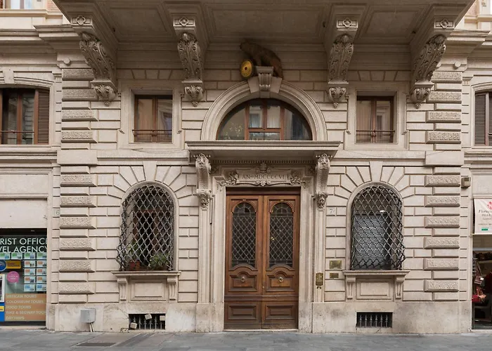 Oda ve Kahvaltı Affreschi Su Luxury Roma
